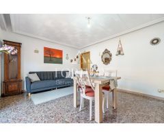 ¡Tu nuevo hogar te espera en La Canonja! Espacio, luz y confort, en un piso que lo tiene todo