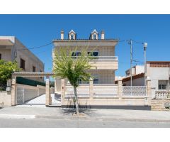 Casa / Chalet independiente en venta en Calle del Pilar, La Canonja