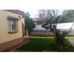 Chalet en Alquiler en Chiclana de la Frontera, Cádiz