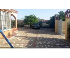 Chalet en Alquiler en Chiclana de la Frontera, Cádiz