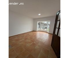 ¡OPORTUNIDAD CHALET CON PISCINA Y DOCUMENTACIÓN EN PAGO DEL HUMO!