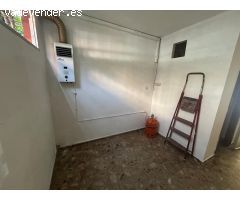 Estupendo local comercial (antes peluquería)