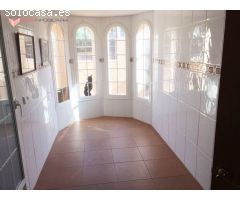 Se vende precioso Chalet en Urb. Torre en Conill - Bétera