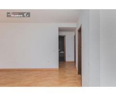 ESTUPENDO PISO CON PISCINA EN EL EJIDO
