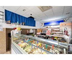 ¡Oportunidad! Se vende local con negocio de heladería en pleno funcionamiento. Parque Nueva Granada