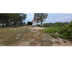 Tu casa junto al Mediterráneo: parcela en urbanización privada