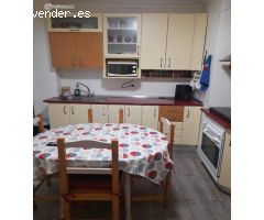 API LUNA INMOBILIARIA VENDE PISO CON PATIO PRIVADO