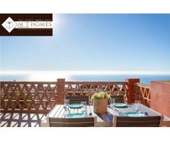 LUJOSO ÁTICO-DÚPLEX CON VISTAS AL MAR CON PISCINA Y GIMNASIO