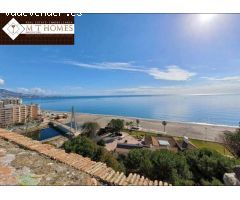 BONITA VILLA INDEPENDIENTE CON PISCINA - ASCENSOR  Y GARAJE EN FUENGIROLA - LOS PACOS