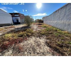 Oportunidad Única: Casa Rústica con Amplia Parcela en Alguazas