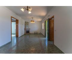 CHALET CON PISCINA Y TRASTERO EN ZONA TRANQUILA