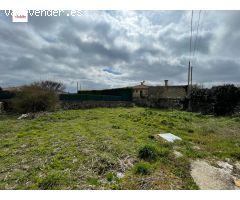 CASA CON TERRENO EN ZUMEL