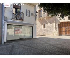 Exclusivo local en alquiler en los soportales de Antón, esquina con Plaza de la libertad.
