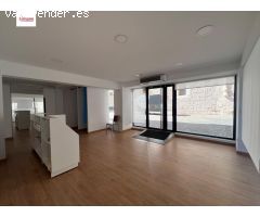 Exclusivo local en alquiler en los soportales de Antón, esquina con Plaza de la libertad.