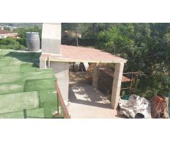 OPORTUNIDAD DE CHALET ZONA POLIGONO LA PAHILLA CON PISCINA ,BARBACOA,TRASTERO Y TERRENO EN CHIVA