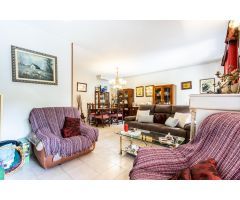 ESPECTACULAR CASA CON PISCINA PRIVADA !!