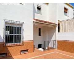 ???? Casa adosada con sótano, patio y excelente ubicación en Bormujos (Calle La Luna)