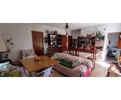 ¡Casa independiente con gran parcela en Benidorm!