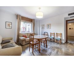 Piso céntrico en Granada, Acera del Darro. 