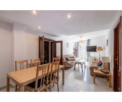 ¡¡Fanta?stico piso de 7 habitaciones en Bola de Oro!!
