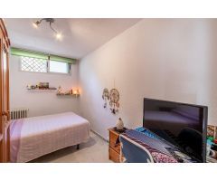 ¡¡Fanta?stico piso de 7 habitaciones en Bola de Oro!!