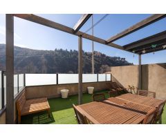 ¡¡¡PRECIOSO CASA CON TODO EL CONFORT Y LUJO QUE MERECES EN GRANADA!!! VEN A VISITARLO