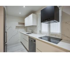 ¡ATENCIÓN! PISO TOTALMENTE REFORMADO CON GRANDES CALIDADES EN PLENO CENTRO DE GRANADA