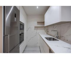 ¡ATENCIÓN! PISO TOTALMENTE REFORMADO CON GRANDES CALIDADES EN PLENO CENTRO DE GRANADA
