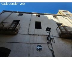 CASA EN VENTA EN LARBOÇ