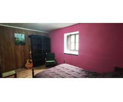 CABAÑA ADOSADA EN VEGA DE PAS.-