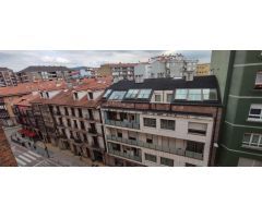 PISO EN EL CENTRO DE TORRELAVEGA.-