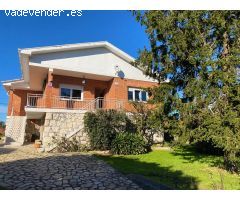 CHALET UNIFAMILIAR CON JARDÍN EN POLANCO