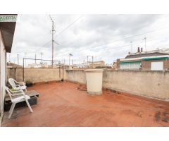 Increíble ático dúplex a reformar en zona Alhamar