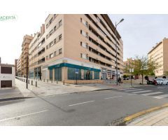 LOCAL COMERCIAL JUNTO AL CAMPUS DE LA SALUD