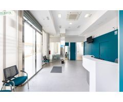 LOCAL COMERCIAL JUNTO AL CAMPUS DE LA SALUD