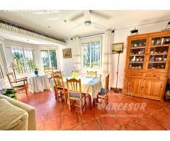 SE ALQUILA LA PARTE ALTA CON ENTRADA TOTALMENTE INDEPENDIENTE DE ESTE CHALET