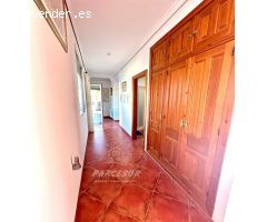 SE ALQUILA LA PARTE ALTA CON ENTRADA TOTALMENTE INDEPENDIENTE DE ESTE CHALET