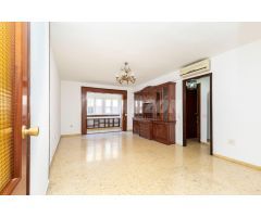 PISO EN VENTA 3 DORMITORIOS + 2 BAÑOS