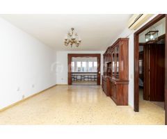 PISO EN VENTA 3 DORMITORIOS + 2 BAÑOS