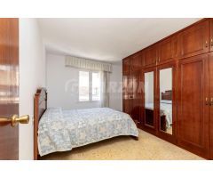 PISO EN VENTA 3 DORMITORIOS + 2 BAÑOS