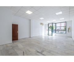 POLÍGONO INDUSTRIAL JUNCARIL. SE VENDE NAVE INDUSTRIAL. CON  212 M/2