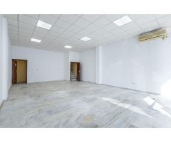 POLÍGONO INDUSTRIAL JUNCARIL. SE VENDE NAVE INDUSTRIAL. CON  212 M/2