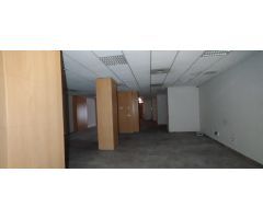 Local comercial de 200 m2 en Oliva