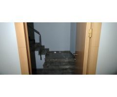 Local comercial de 200 m2 en Oliva