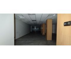 Local comercial de 200 m2 en Oliva