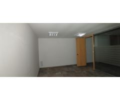 Local comercial de 200 m2 en Oliva