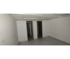 Local comercial de 200 m2 en Oliva