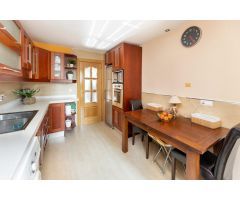 SALE A LA VENTA UNA FANTASTICA VIVIENDA UNIFAMILIAR PAREADA