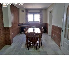???? ¡Espacioso Hogar con Patio, Terraza, Garaje y 5 Habitaciones en Ubicación Privilegiada! ?