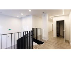 Local comercial en Alquiler en Barcelona, Barcelona